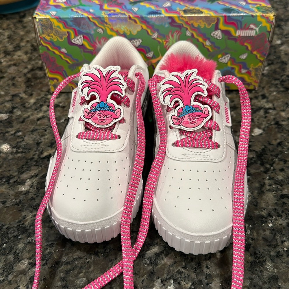 Puma Trolls Sneakers